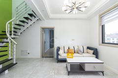 扬名花园(一期) 近地铁 满二 商圈成熟 朝南 小三房