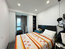 世茂国际广场舒适2房中间楼层随时看，火车站高铁旁，地段好